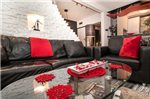 Apartment Black Red White