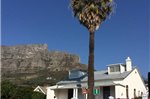 Cape Paradise Lodge and Luxury Apartments