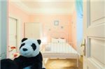Say Hello Panda Jack Apartment