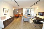 Sydney CBD Modern Self Contained Three-Bedroom Apartment (41 YRK)