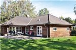 Three-Bedroom Holiday home in Store Fuglede 3