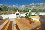 Two-Bedroom Apartment Makarska with Sea View 02
