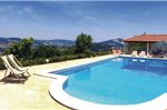 Two-Bedroom Holiday home P-4550-360 Castelo de Paiva with a Fireplace 05