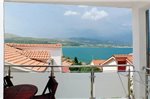 Apartment Trogir with Sea View 07