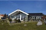 Four-Bedroom Holiday home Ebeltoft with Sea View 04