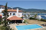 Holiday home Cavalaire Sur Mer 43 with Outdoor Swimmingpool