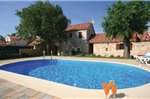Holiday home Lozovac with Outdoor Swimming Pool 441