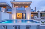 Luxury Villa Prova