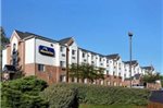 Microtel Inn by Wyndham University Place