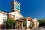 Quality Inn & Suites Lakewood