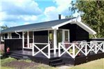 Three-Bedroom Holiday home in Hals 41
