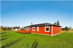 Three-Bedroom Holiday home in Hovborg 3